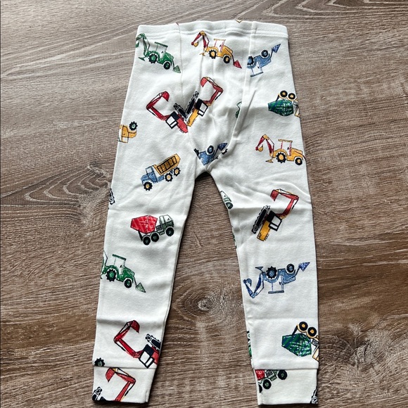 Gap NWT Organic Cotton Construction Pajamas size 2T - Picture 8 of 9